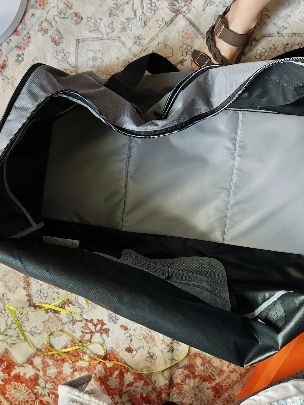 Gray Men’s Duffel Bag with Black Straps